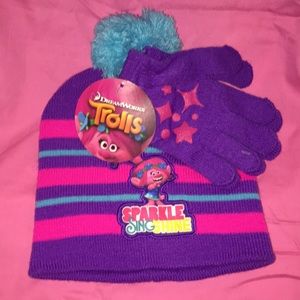 Kids Trolls matching toboggan and gloves